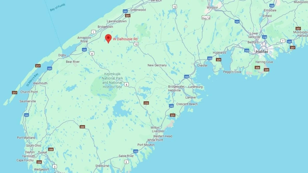 Residents of Annapolis County community urged to leave as out-of-control wildfire burns