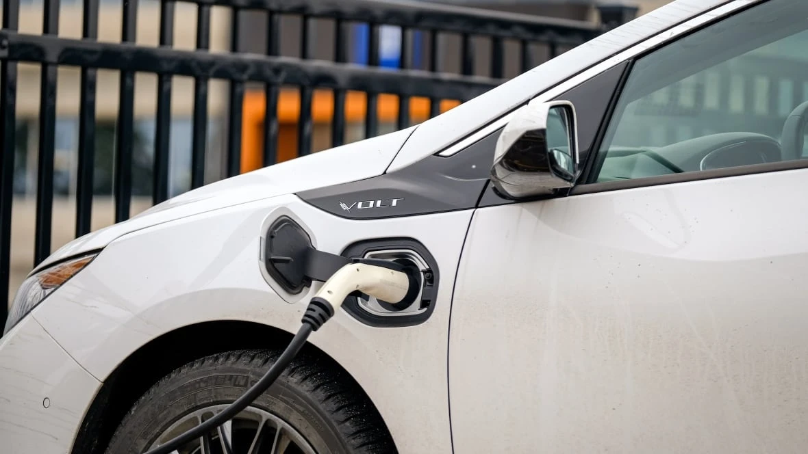 Some EV owners in Sault Ste. Marie, Ont., choosing to rent rather than buy charger, private utility says