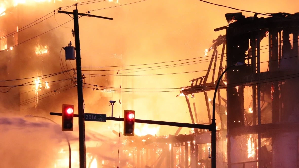 Construction site fire in Langley, B.C., shuts nearby roads
