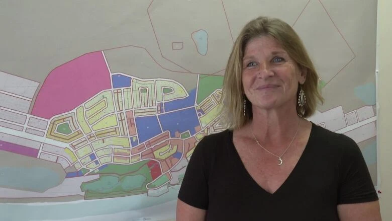 New senior administrative officer sworn in for Inuvik, N.W.T.