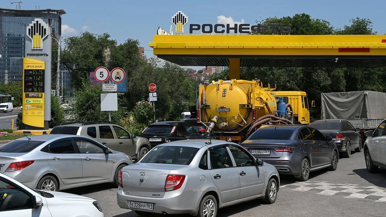 Russia grapples with fuel crisis after Ukraine attacks energy facilities