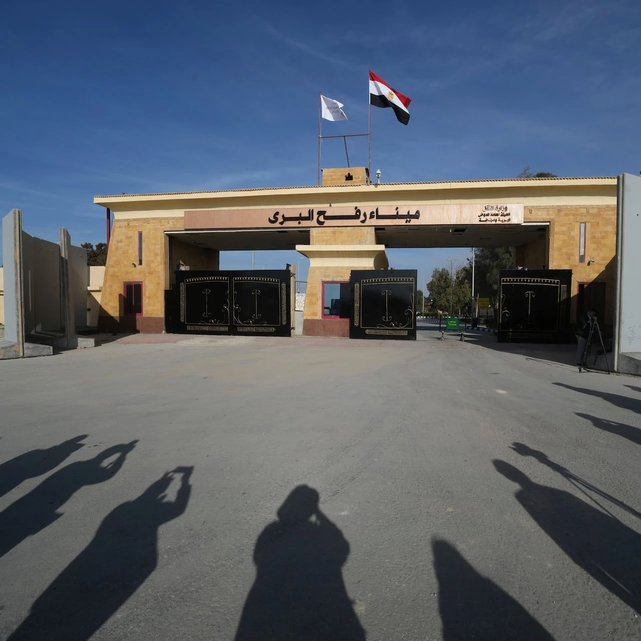 Israel denies Rafah crossing between Gaza and Egypt is reopening