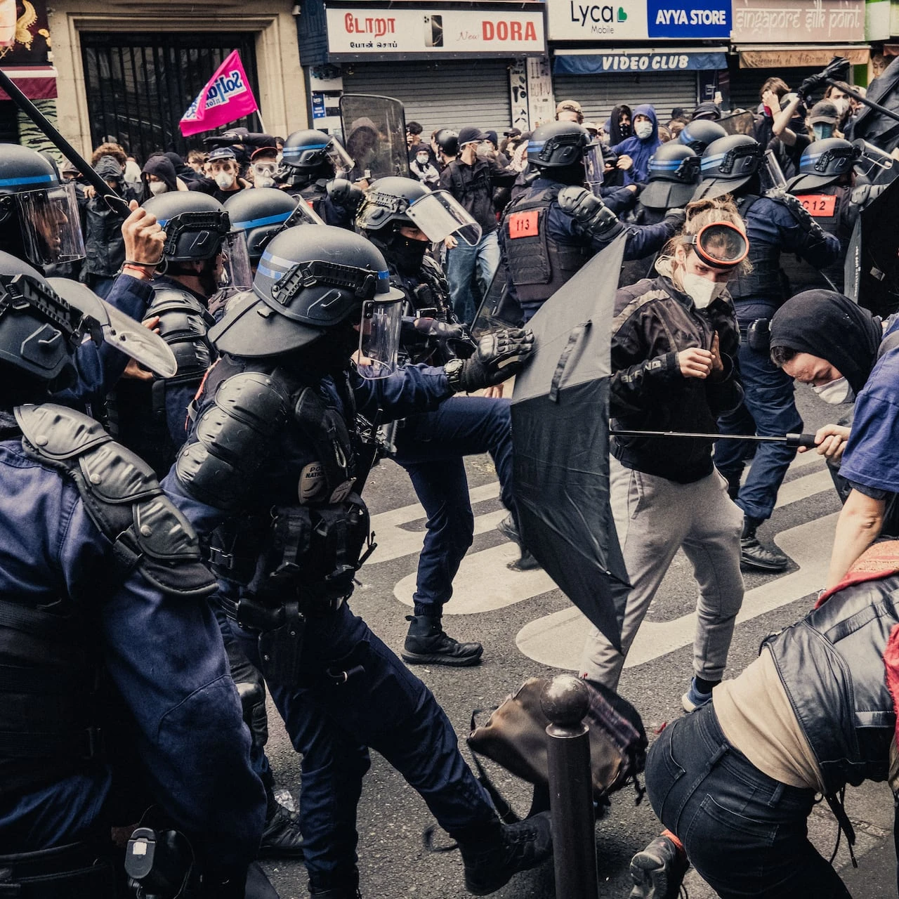 Clashes and chaos during 'Block Everything' protests in France