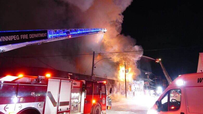 Fire rips through warehouse in Winnipeg's North End