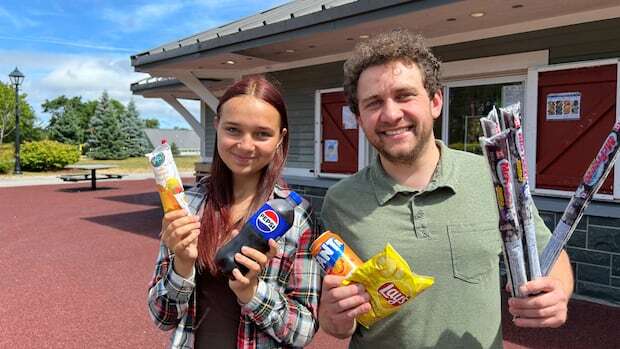 Today: ice cream. Soon: pierogies. Ukrainian community re-opens canteen in Bannerman Park