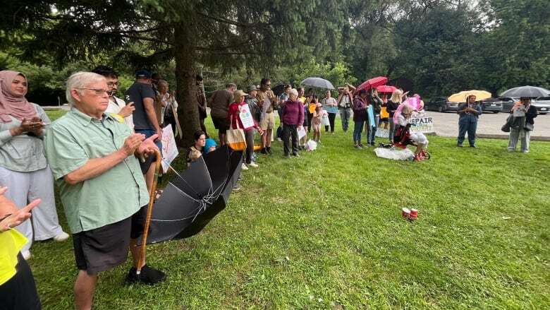 Scarborough rally held to keep Ontario Science Centre in place