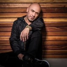 Comedian Jo Koy to host 2024 Golden Globes