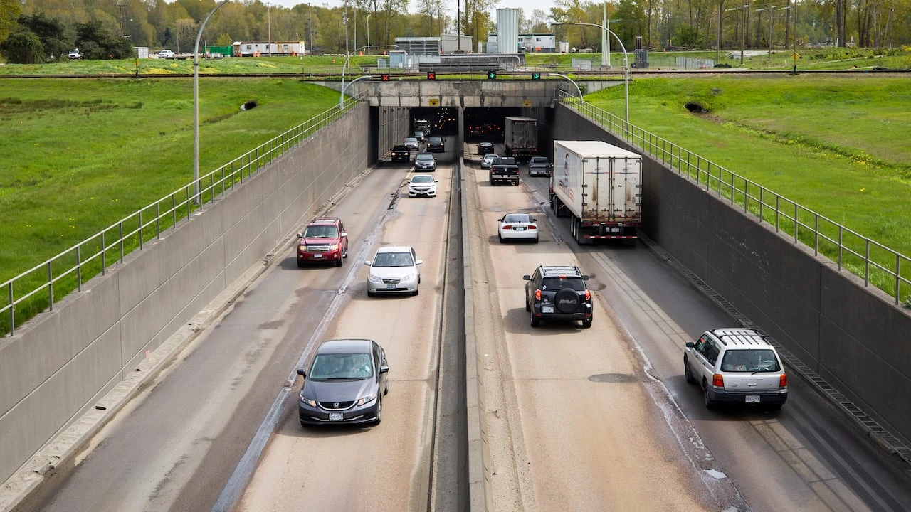 Province nixes deal with contractor on George Massey Tunnel replacement