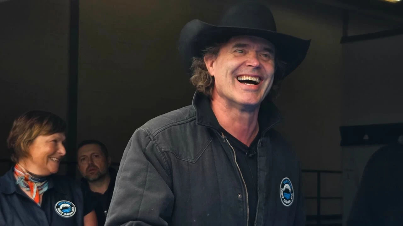 Corb Lund submits ‘Water Not Coal’ petition to Elections Alberta