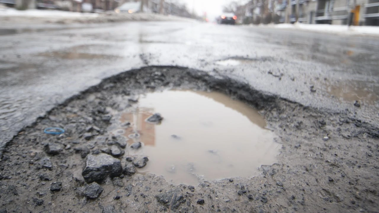 Claims for pothole-induced vehicle damage skyrocket in Quebec City