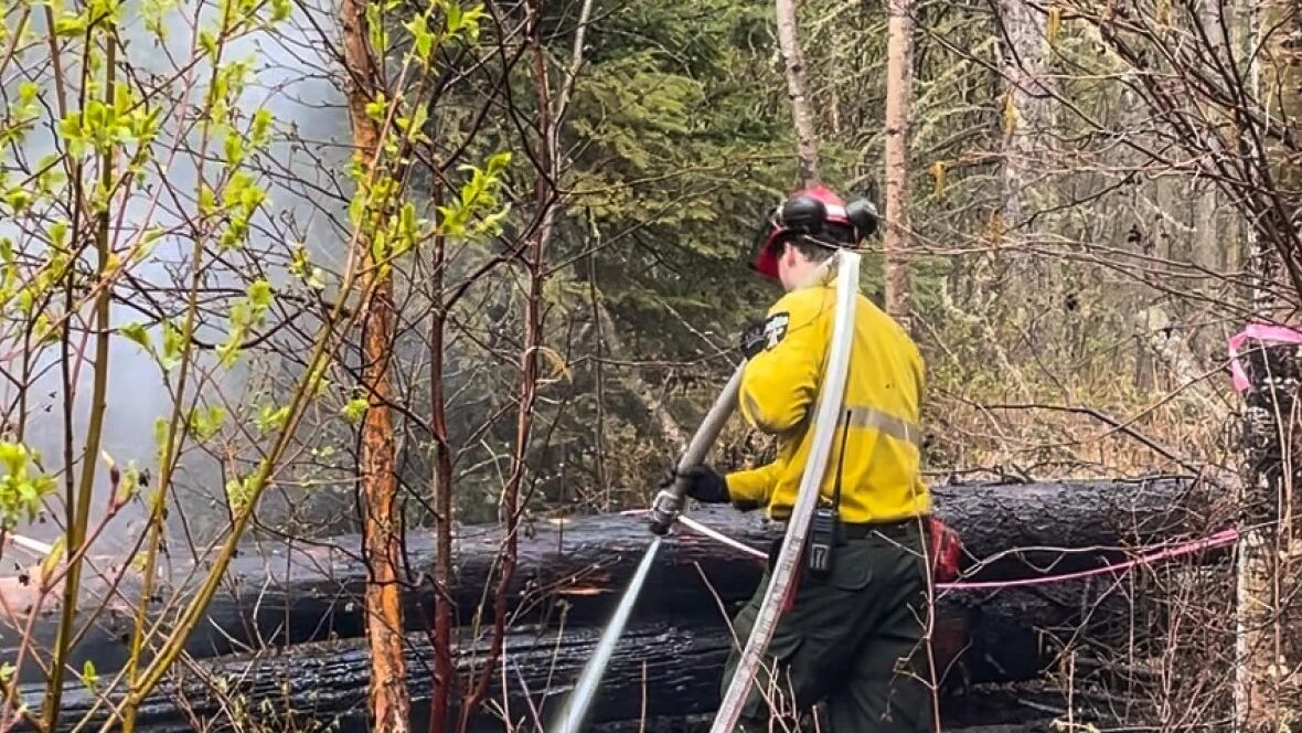 Dene Tha' First Nation hopes to lift evacuation order this week, Chief says