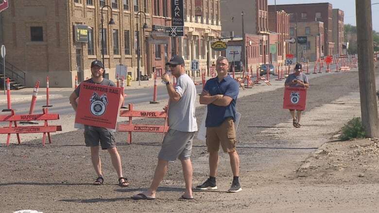 Sask. mining industry concerned as union serves CN Rail with 72-hour strike notice and CPKC stoppage continues