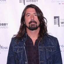 Dave Grohl says he's father to new daughter born outside of his marriage