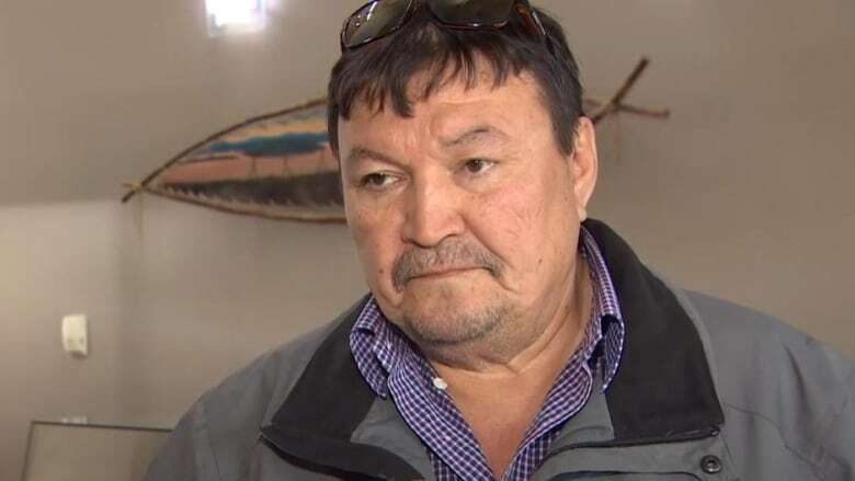 N.W.T. MLA says Sahtu communities are in 'a huge crisis' after barge cancellations