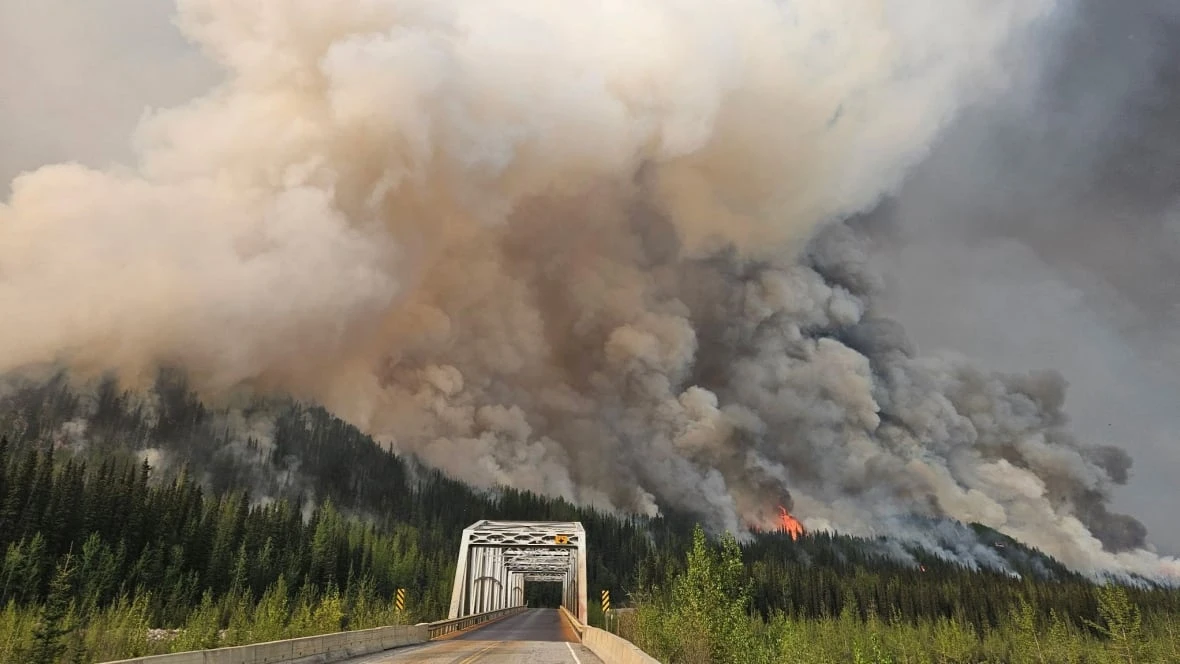 'Volatile' wildfires in northeastern B.C. expected to be whipped up by wind this weekend