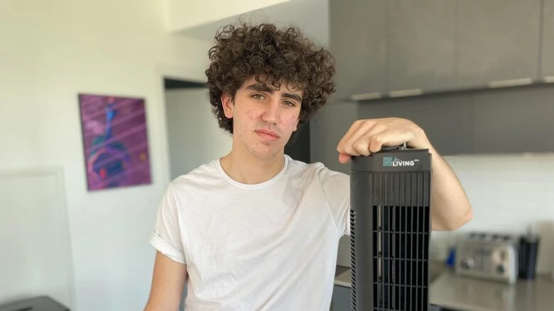 Condo tower residents sweat it out as air conditioning failure heads into 2nd month