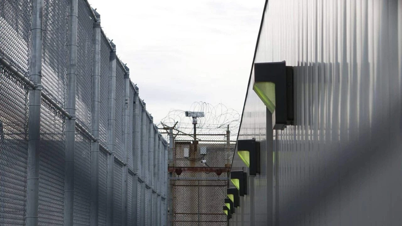 Some inmates waited until May for COVID-19 vaccine: CBC News analysis