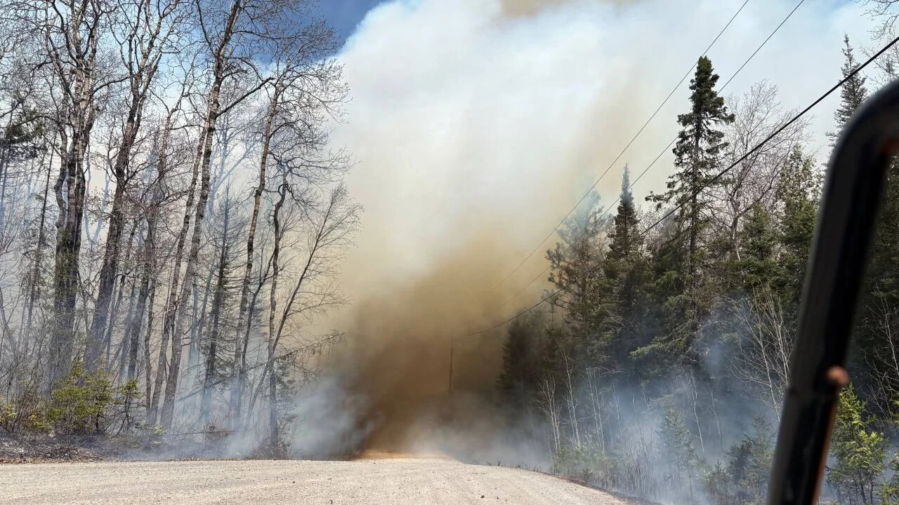 Cooler temperatures provide some relief for northwestern Ontario wildfires