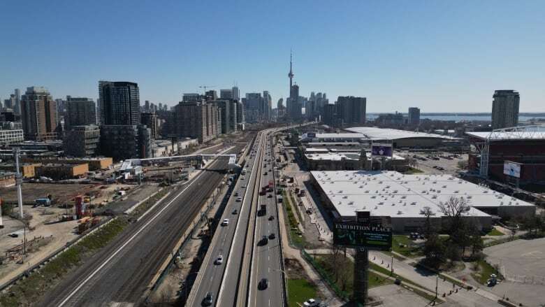 Gardiner construction, flooding and rats all on packed council agenda