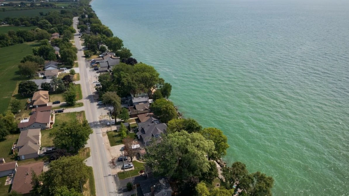 Weather agency's initial prediction calls for moderate algae bloom in western Lake Erie