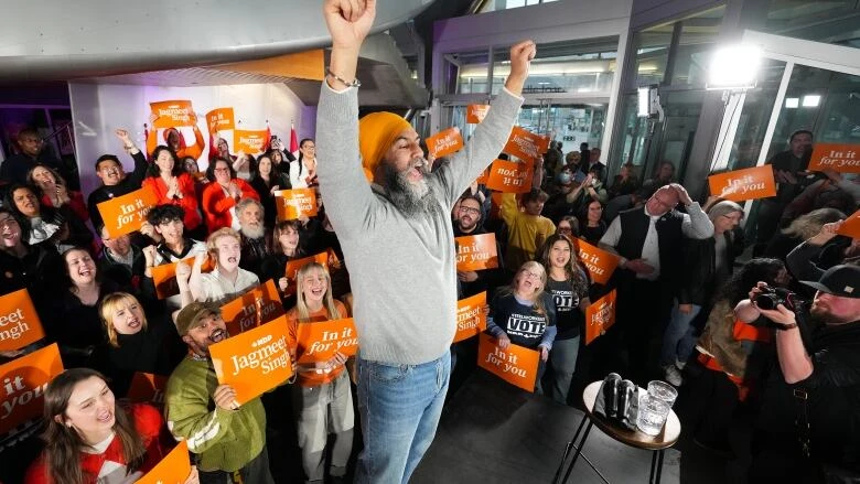 Singh urges New Democrats to 'hold the line' in key battleground ridings