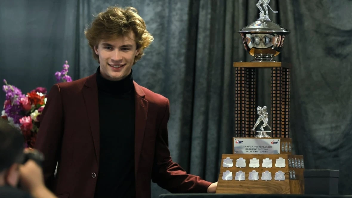 No stranger to pressure, Whitehorse's Gavin McKenna embraces Memorial Cup spotlight