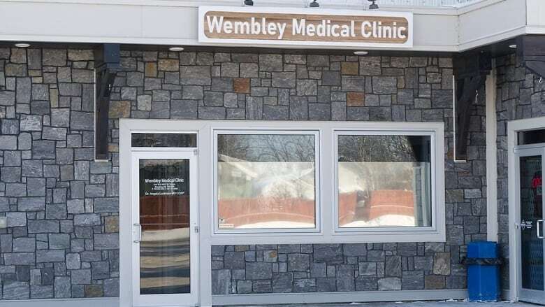 Small town in rural Alberta scrambling after learning its only medical clinic is set to close