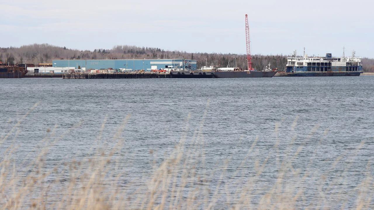 Deputy chides CBRM mayor over communication on wharf property sale