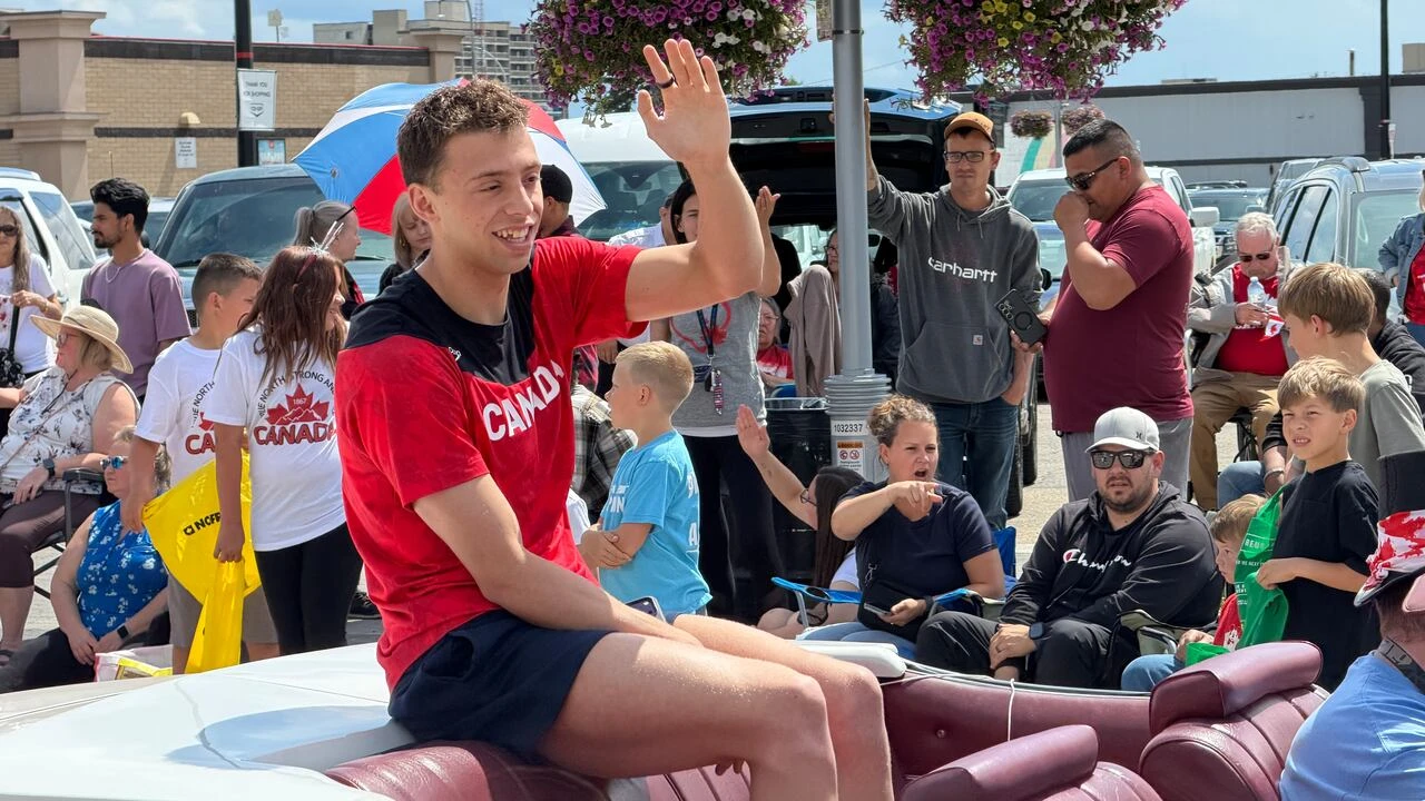 Swimming phenom from northern Alberta is 'rewriting the record books'