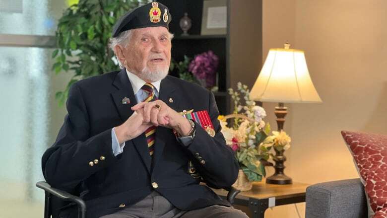 Veteran at Ottawa raising of Canada's Maple Leaf flag 60 years ago pens heartfelt letter to it