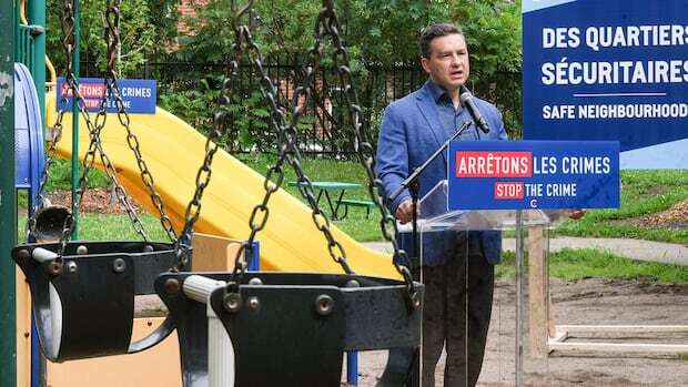 Poilievre holds news conference in Hamilton