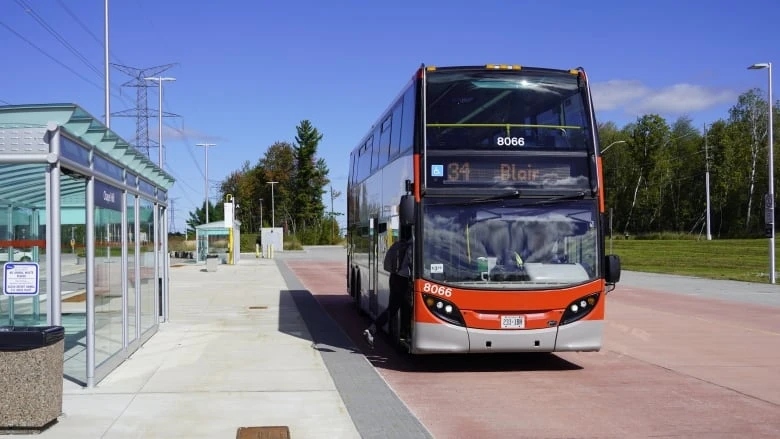 OC Transpo offers free weekend of transit, advocates say 'its a good start'