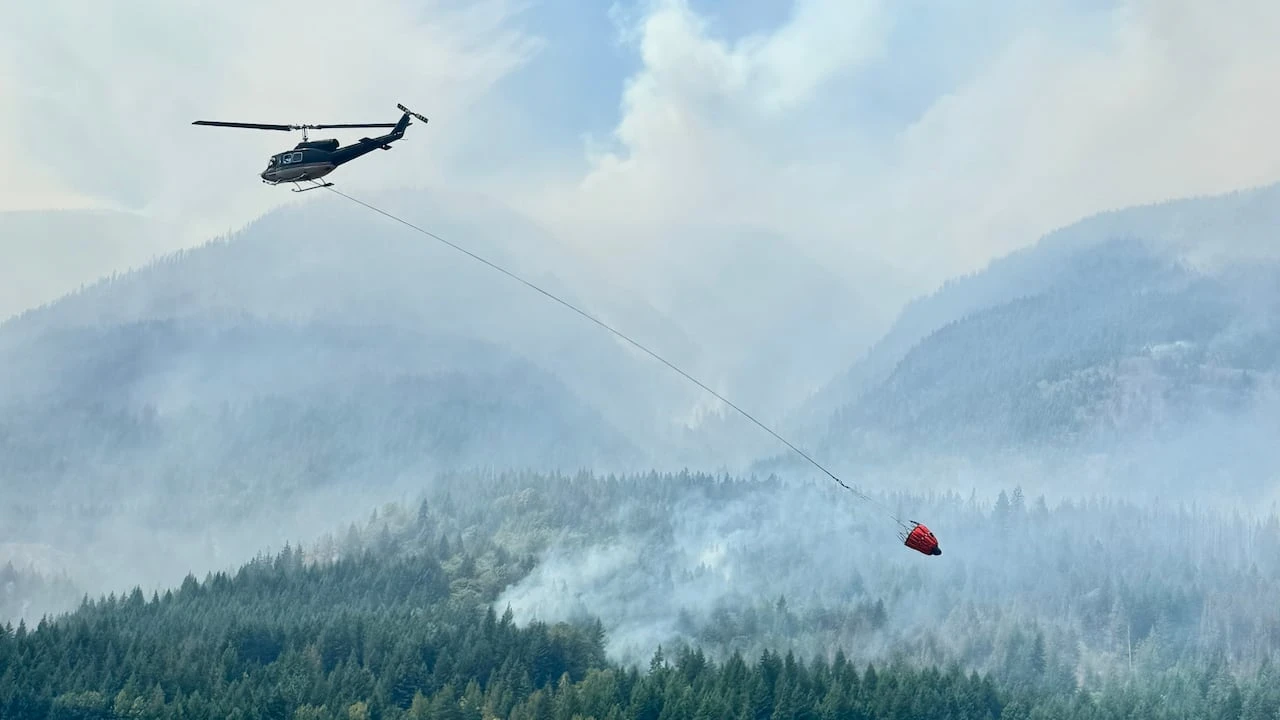 'Vigorous fire behaviour' expected for B.C. wildfire complex near Boston Bar, despite slight reprieve