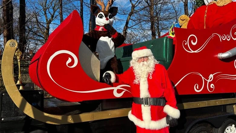 'It really starts off the season': Sun shines for Downtown St. John's Santa parade