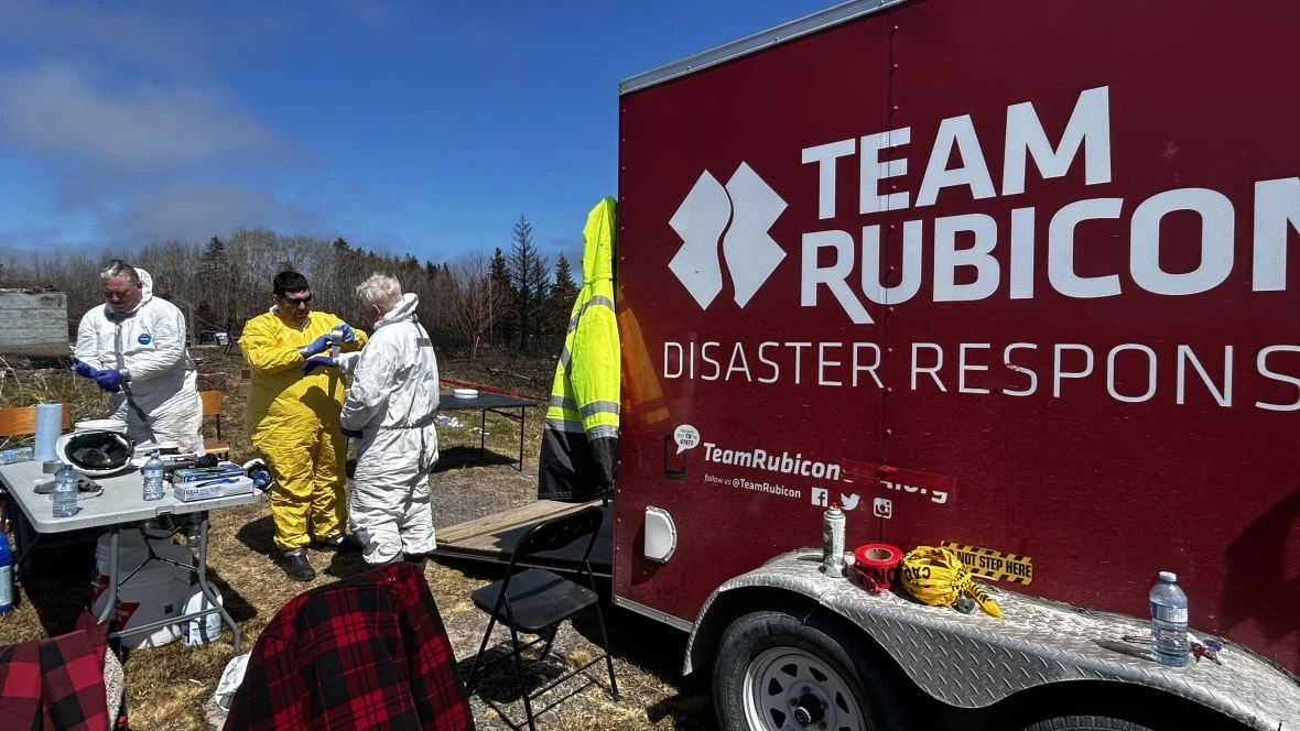 Out of the ashes: Volunteers help Adam's Cove wildfire victims recover irreplaceable items