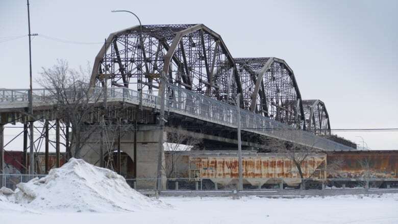 Money to demolish, begin replacing Arlington Bridge added to Winnipeg's budget