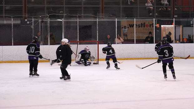 Elementary students hit the ice at Fort William First Nation Arena in an epic battle for school supremacy