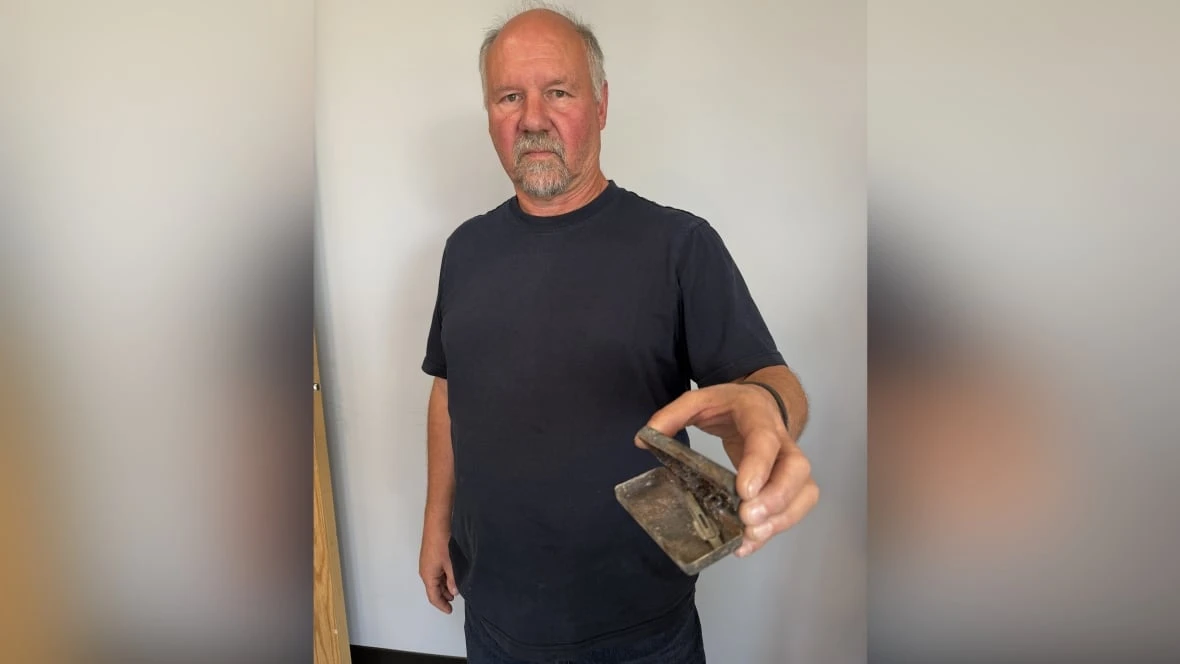 Sask. family, Opposition demand answers after wildfire destroys home, loved ones' ashes