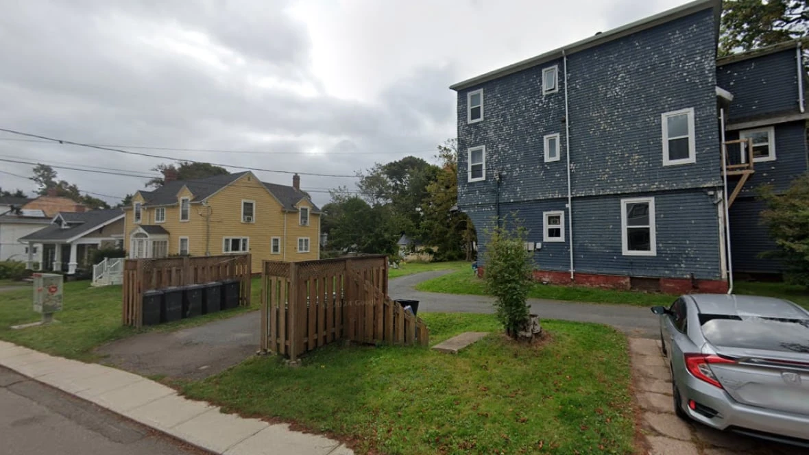 Residents, neighbors protest proposed demolition of historic Charlottetown building
