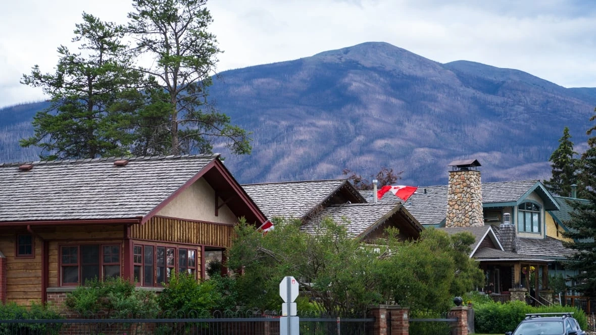 Jasper bolsters fire resiliency standards after devastating 2024 wildfire