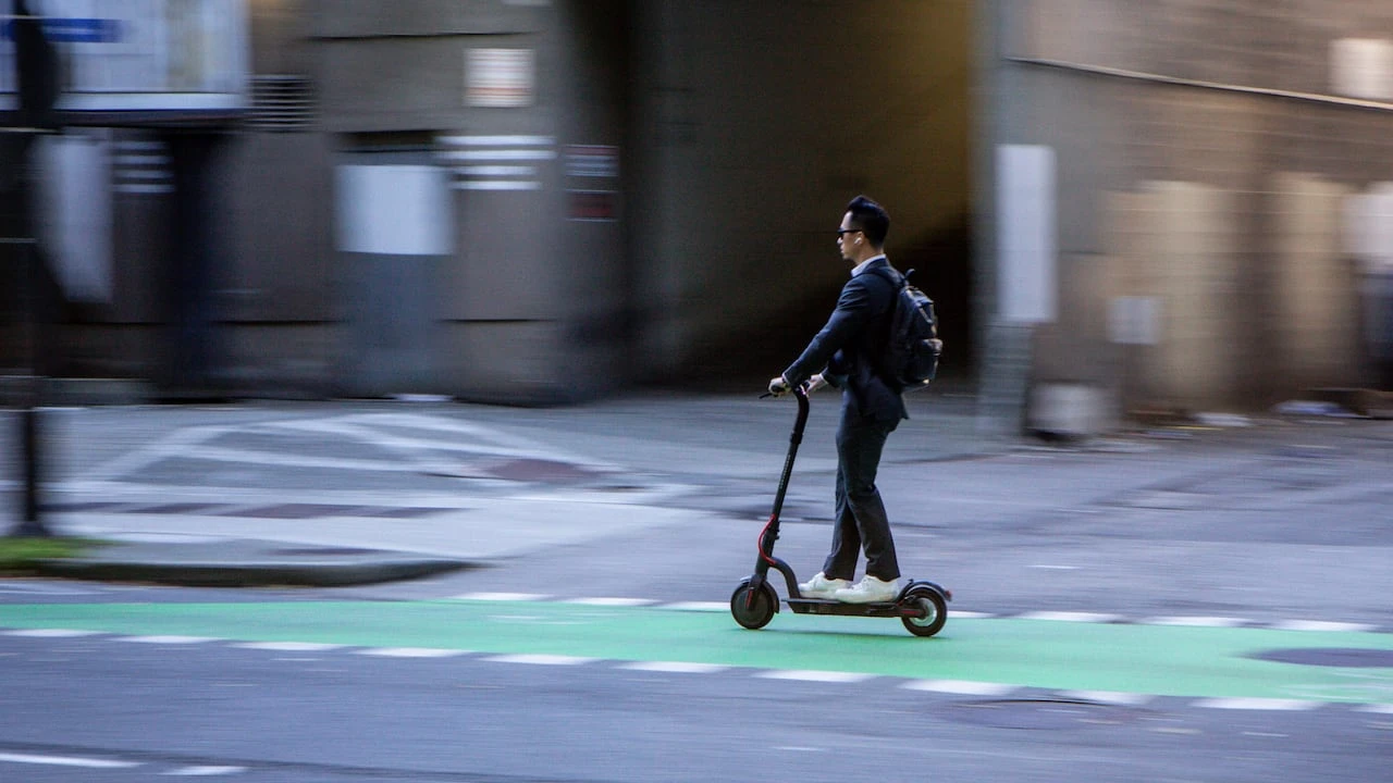 Burnaby tightens e-scooter rules on major roads amid safety concerns