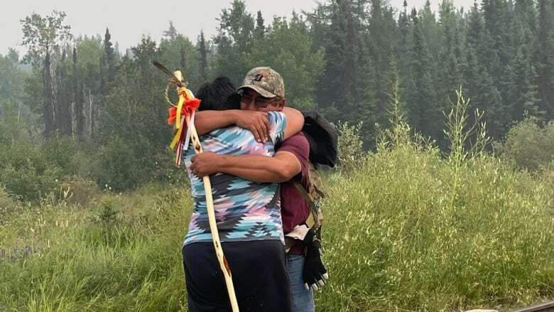 'They forget the train is our lifeline': Pukatawagan family walked 100 km home to protest train cancellations