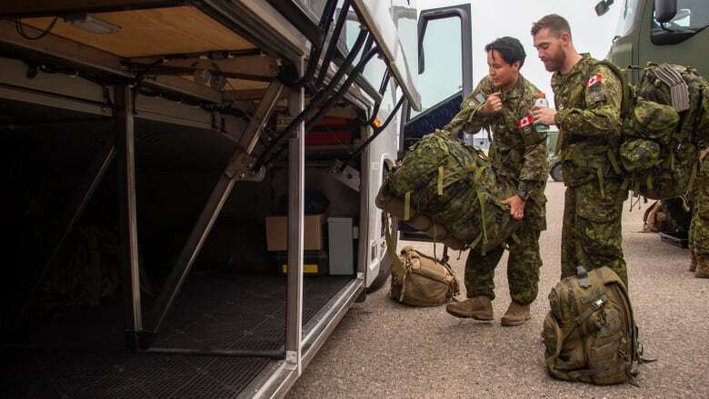 Manitoba's CFB Shilo sending troops to help with Alberta wildfires