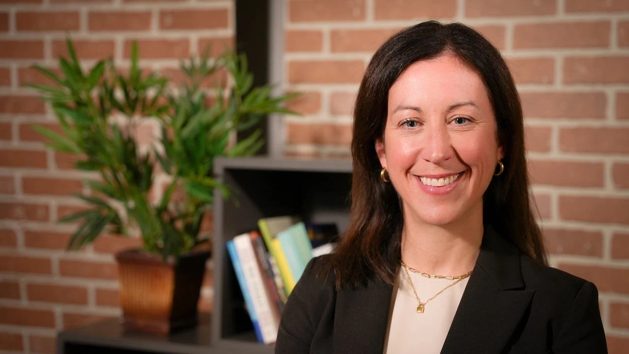 Deputy minister broke rules by hiring unqualified acquaintance: ethics watchdog