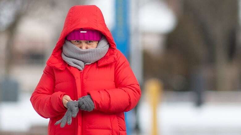 Environment Canada cautions of frostbite as frigid temperatures linger in B.C.