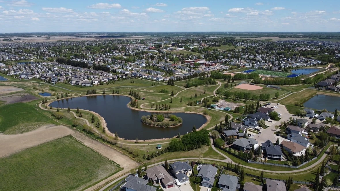 Beyond Edmonton: Municipalities outside city deal with pressures of population boom