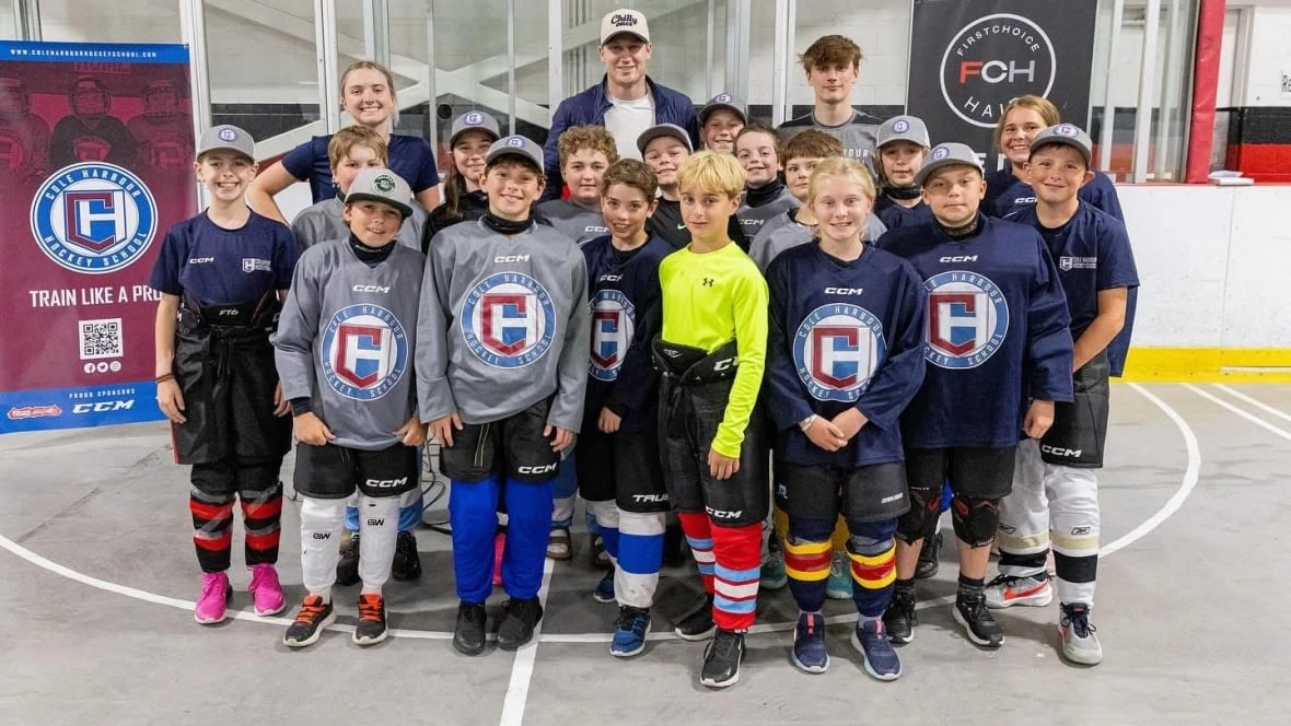 Kids at Cole Harbour hockey camp get surprise visit from NHL superstar