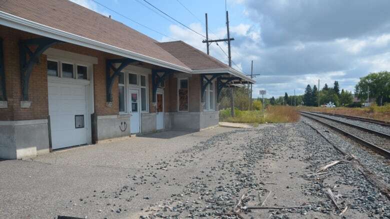 People in a norther Ontario community lobby to save a shuttered train station from demolition