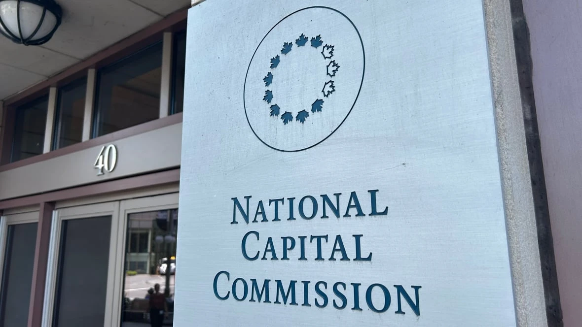 NCC investigating possible spill in Lac Leamy