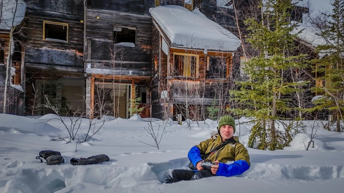 Trek to Uranium City finds abandoned buildings and diehard residents